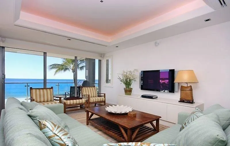 Holiday home The Breakers 5 Beachfront Paradise