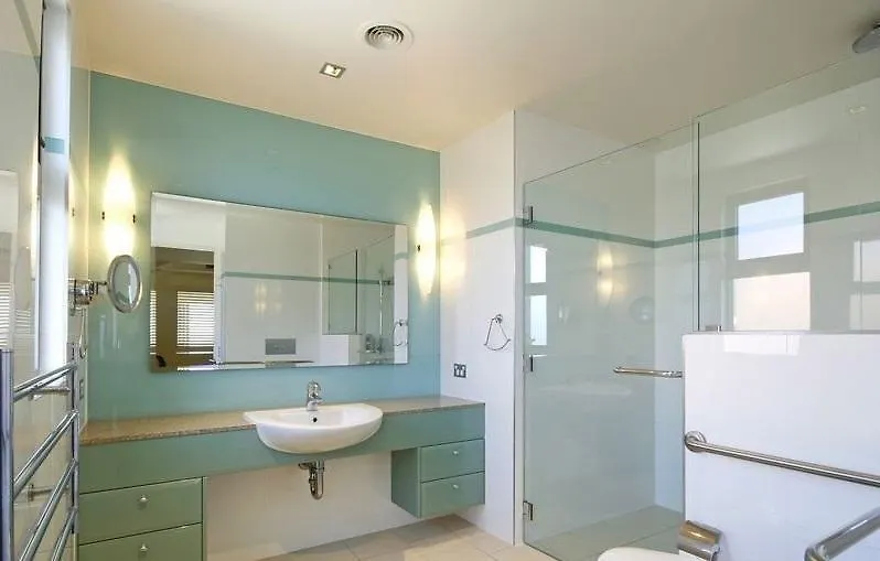 The Breakers 5 Beachfront Paradise 0*, Noosa Heads Australia